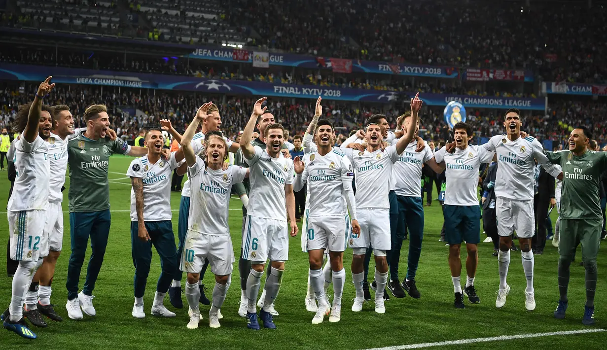 Liga Champions telah didominasi oleh Real Madrid sejak pertama kali diperkenalkan. Penyandang gelar terbanyak tersebut telah tampil sebanyak 458 kali dengan 273 kemenangan, dimana 18 kali di antaranya diraih di babak 16 besar. (AFP/Franck Fife)