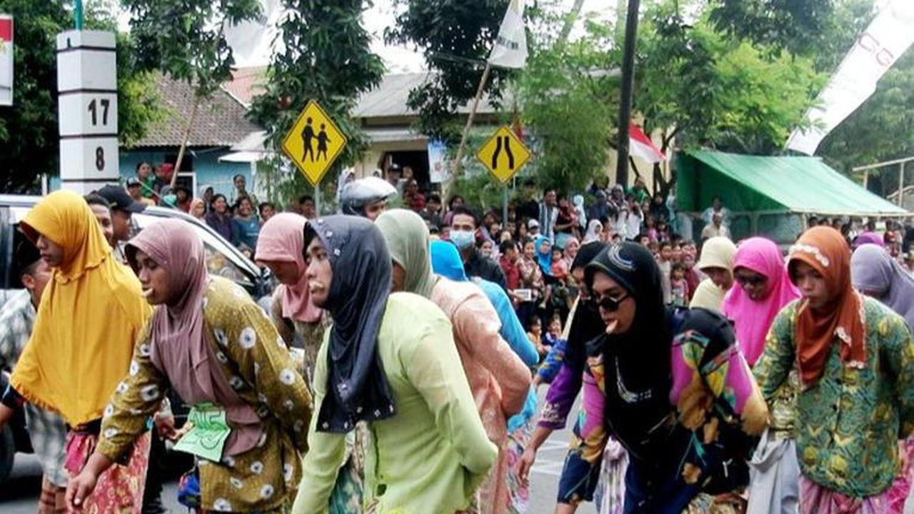 Gerak jalan jadi salah satu rangkaian kegiatan yang dilombakan  dalam semarak Hari Ulang Tahun ke-78 Kemerdekaan RI. Tak heran jika banyak warga mulai mempersiapkannya dengan menggelar latihan. Namun, ada kalanya latihan ini berbahaya.