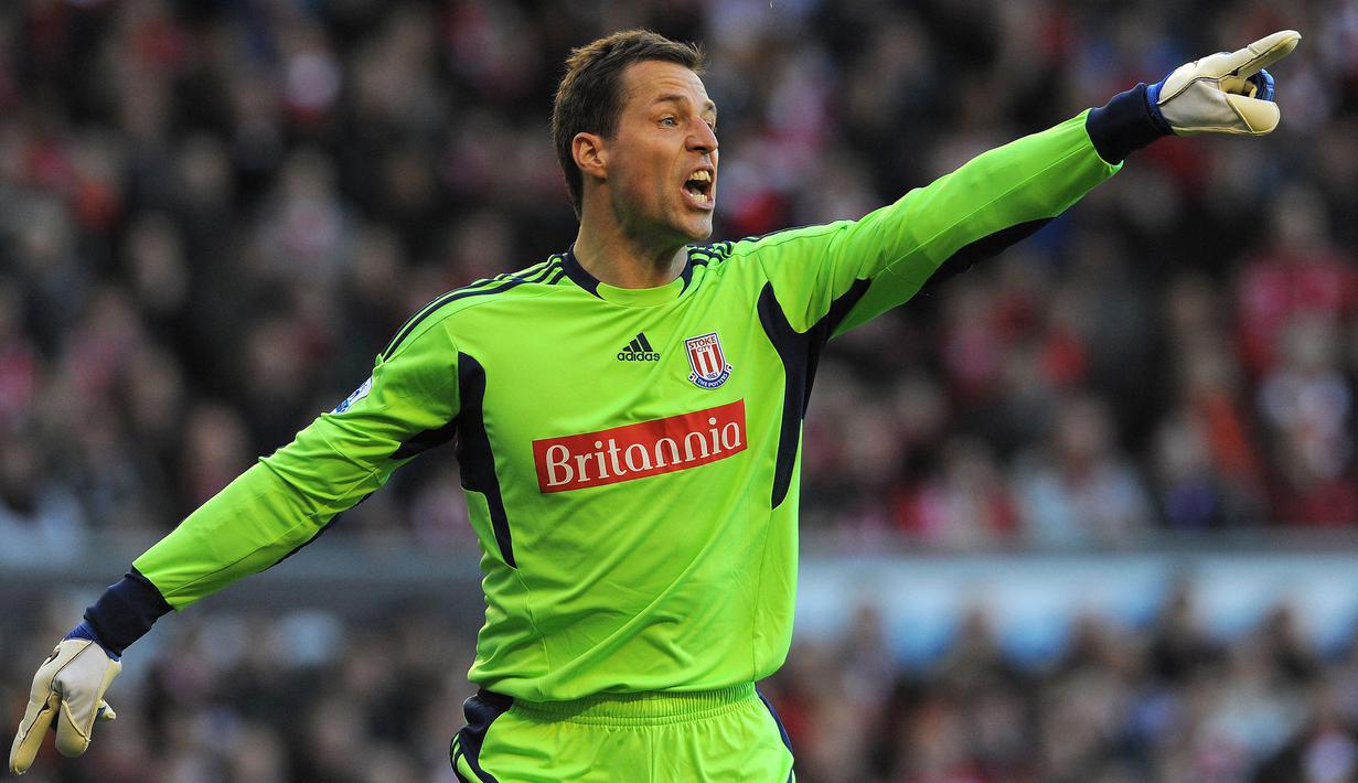 Thomas Sörensen tercatat telah melakukan penyelamatan penalti sebanyak 12 kali sepanjang kariernya di Liga Inggris. Klub yang pernah ia bela antara lain Aston Villa, Sunderland, hingga Stoke City. (AFP/Andrew Yates)