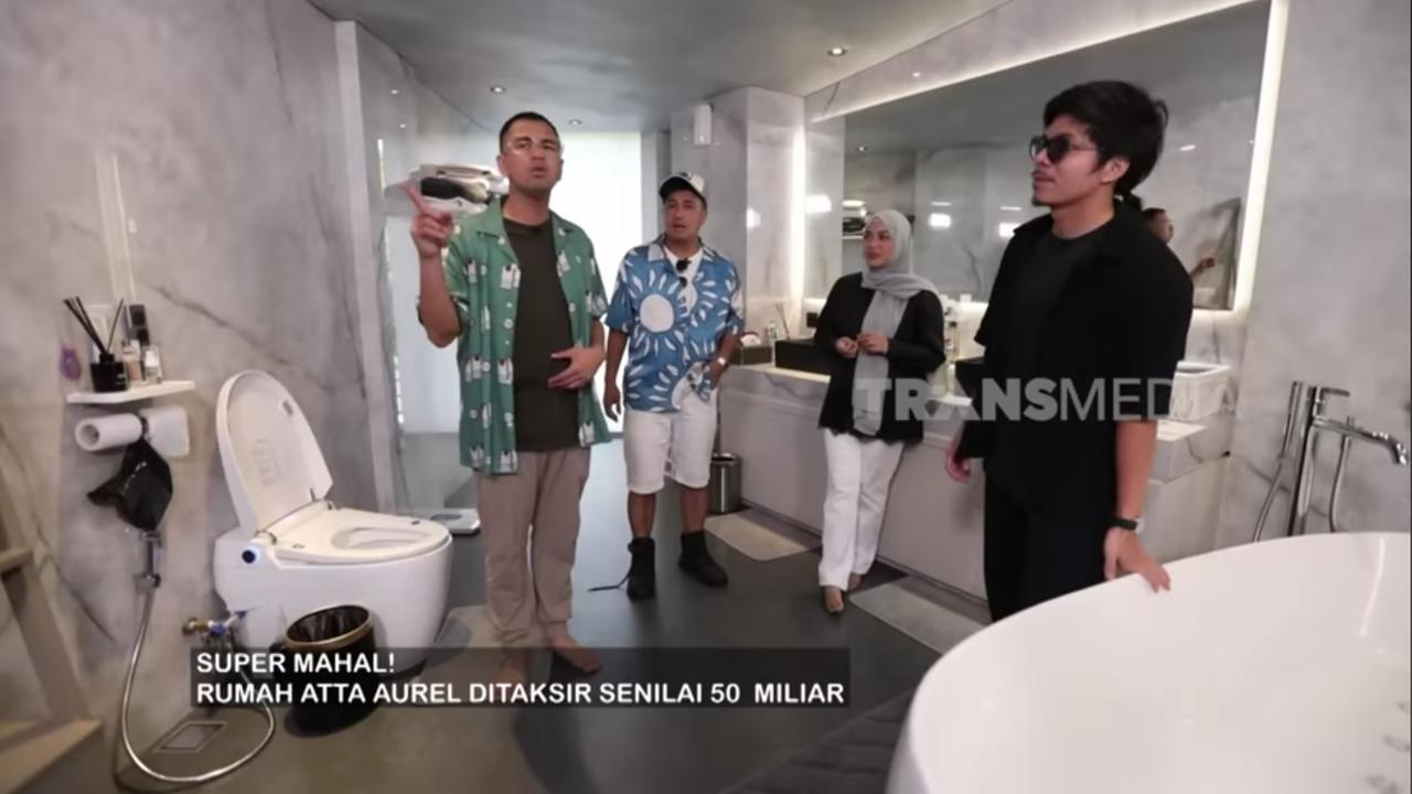 5 Potret Kamar Mandi Aurel Hermansyah & Atta Halilintar Seluas Lapangan Sepakbola, Dilengkapi Bathtub Rp200 Juta