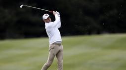 AT & T Pebble Beach Pro-Am merupakan turnamen golf individu dan berpasangan yang melibatkan para pegolf profesional dan amatir. (AFP/Getty Images/Jeb Jacobsohn)