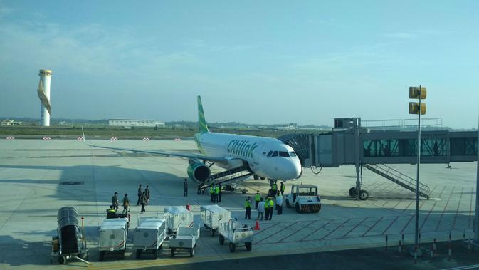 Penerbangan komersial perdana Maskapai Citilink di Bandara Kertajati Majalengka Jawa Barat. Foto (Liputan6.com / Panji Prayitno)