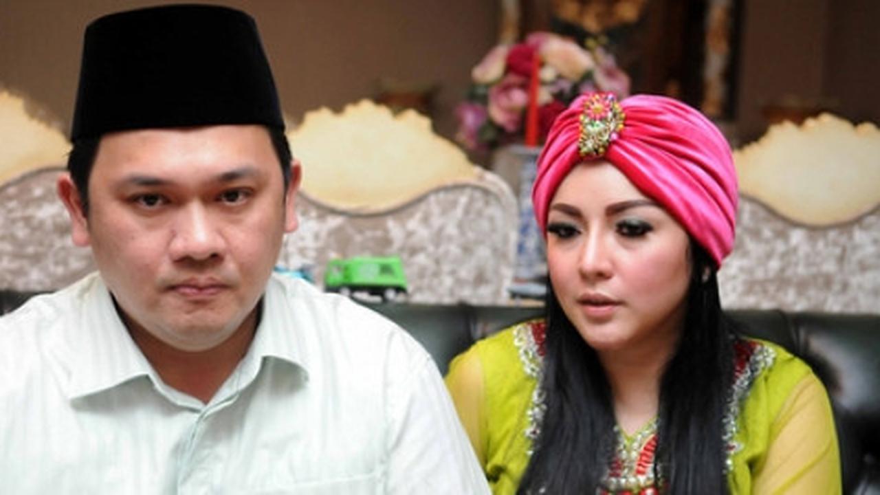 Farhat Abbas Simpan Video Bukti Dirinya Alami KDRT Dari Regina