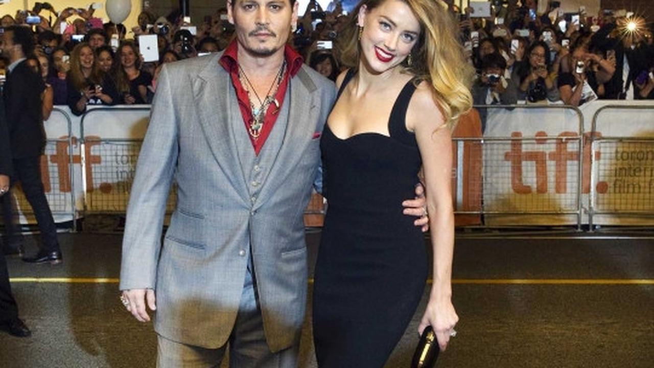 Johnny Depp pamer kemesraan bersama istrinya yang cantik