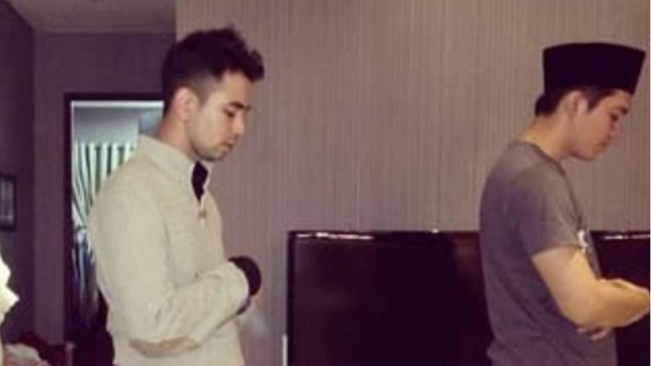 Potret Lawas Raffi Ahmad, Irwansyah dan Zaskia Sungkar saat Masa Perjuangan Awal Karier, Ada Momen Salat Berjamaah