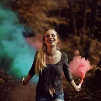 Di era emansipasi seperti ini, tak perlu lagi nunggu cowok gerak duluan untuk nyatakan cinta! (Foto: pexels)