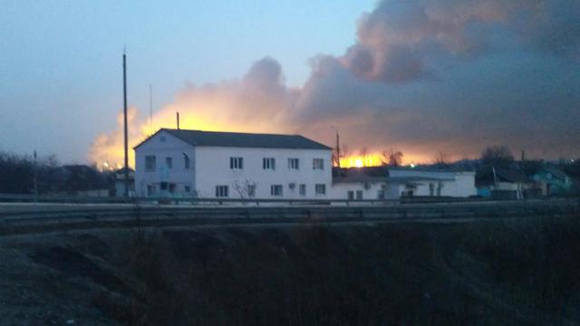 20170323-Gudang Senjata Ukraina Meledak-AP