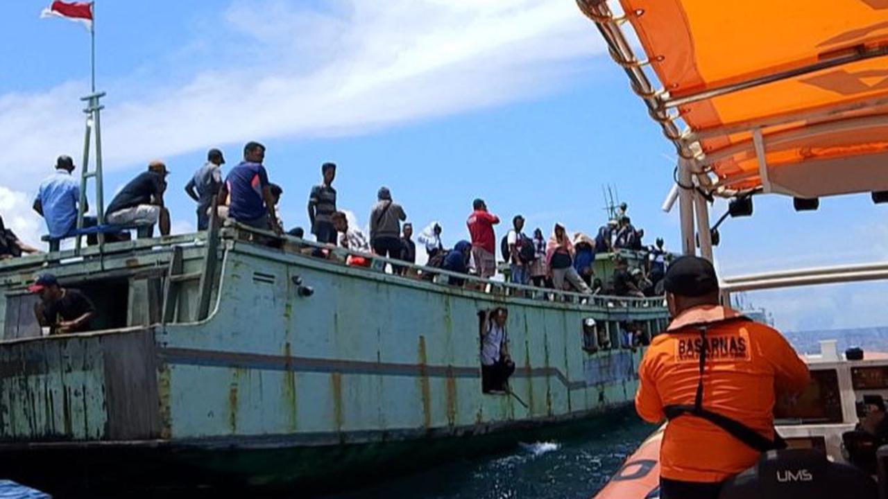 Kapal Mati Mesin di Perairan Wakatobi, 73 Penumpang Berhasil Dievakuasi