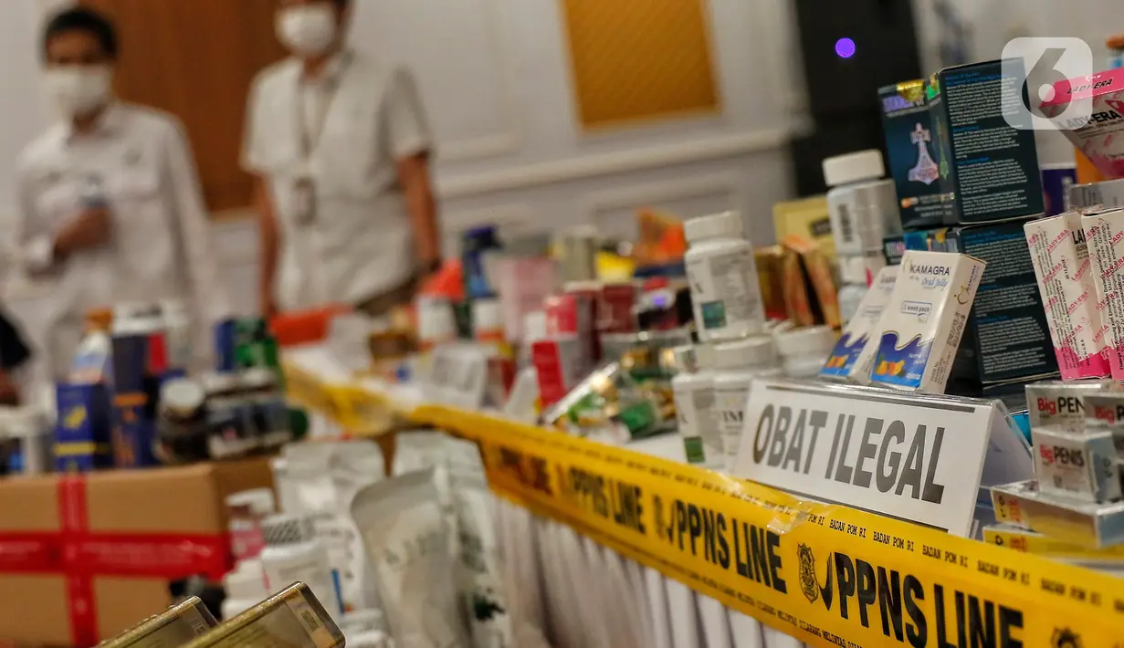 Temuan ini merupakan hasil investigasi terhadap informasi yang diterima BPOM bahwa terdapat aktivitas penjualan obat dan makanan ilegal di wilayah Cibinong, Kabupaten Bogor yang digunakan sebagai pusat operasional penjualan. (Liputan6.com/Angga Yuniar)