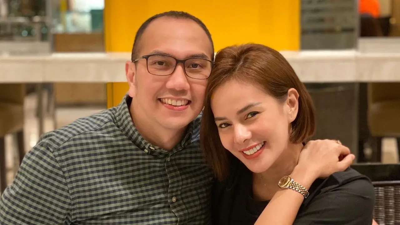 [Fimela] Astrid Tiar dan Gerhard Reinaldi Situmorang