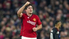 Pemain Manchester United, Harry Maguire melakukan selebrasi setelah mencetak gol ke gawang FC Copenhagen pada laga Grup A Liga Champions 2023/2024 di Old Trafford, Manchester, Inggris, Rabu (25/10/2023) dini hari WIB. Maguire keluar sebagai salah satu penentu kemenangan tim selain Andre Onana yang berhasil menepis tendangan penalti di penghujung laga. Ia sukses mencetak satu-satunya gol pada menit ke-72. (AP Photo/Dave Thompson)