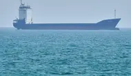 Trump Bakal Kenakan Tarif 20% untuk Kapal yang Lewat Selat Hormuz