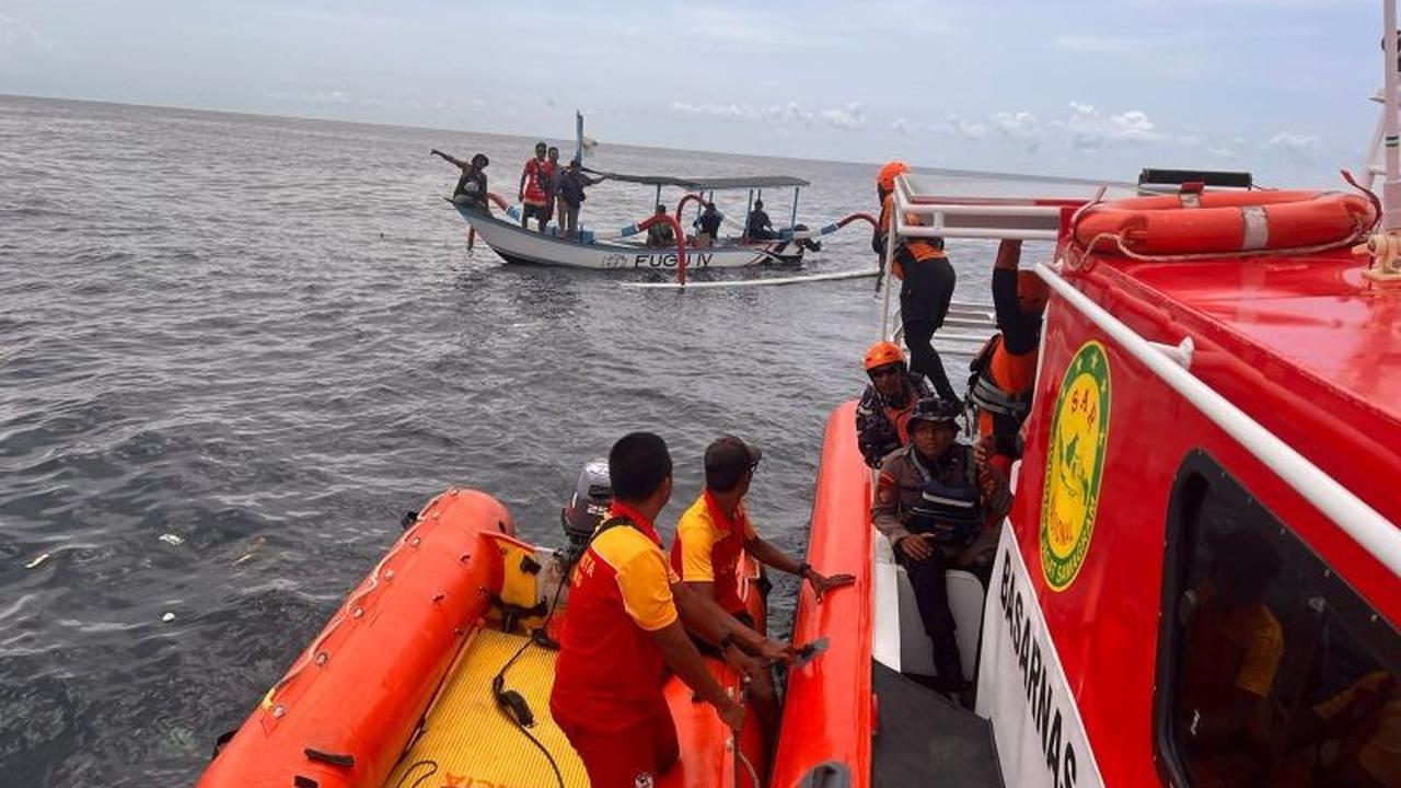 Basarnas Temukan Jasad Nelayan Wayan Dana, Pemilik Jukung Tanpa Awak di Pantai Karang