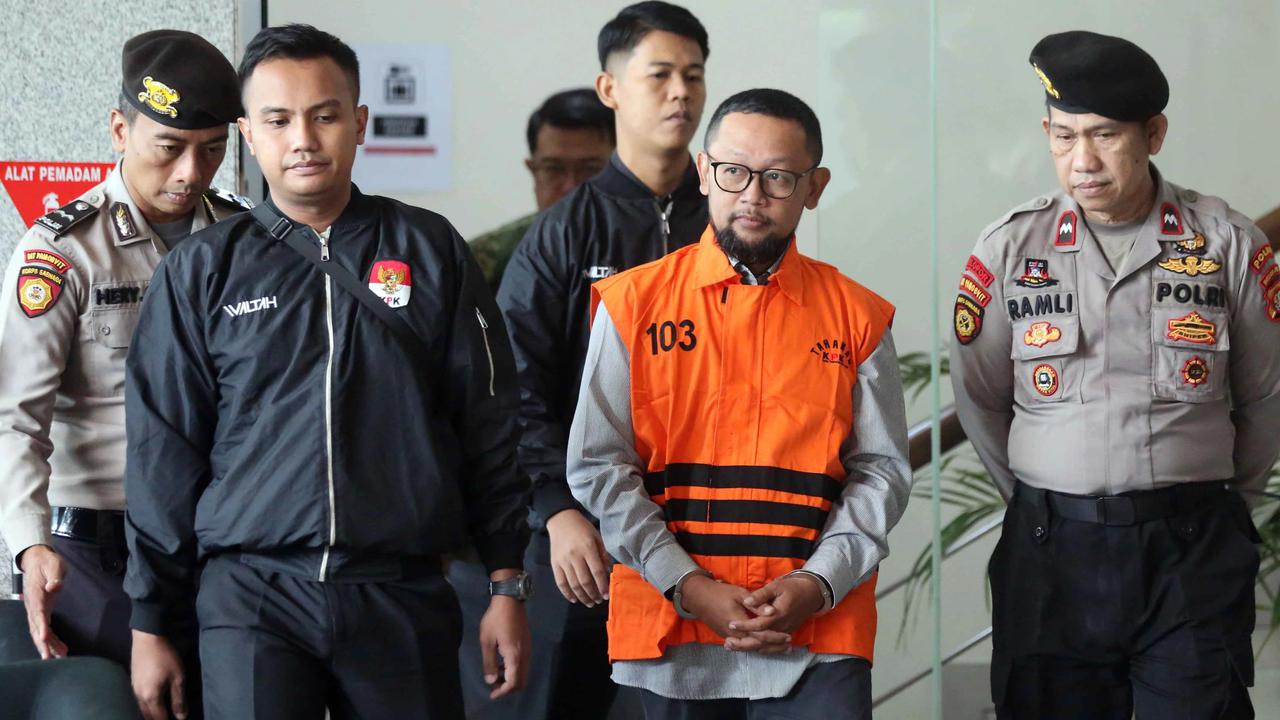 FOTO: Gus Alex Menyusul Yaqut Masuk Tahanan KPK