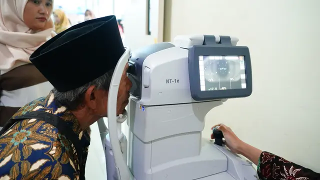 Operasi Katarak Gratis di Purwokerto
