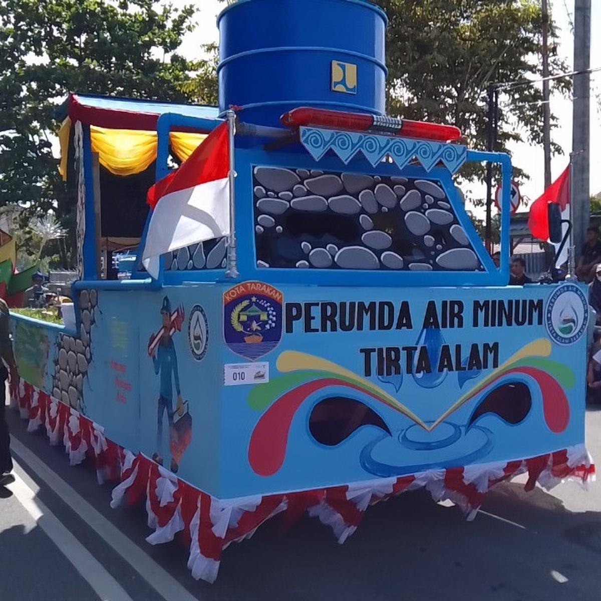 Salah satu peserta pawai budaya dalam rangkaian Iraw Tengkayu (dokumentasi 2022)
