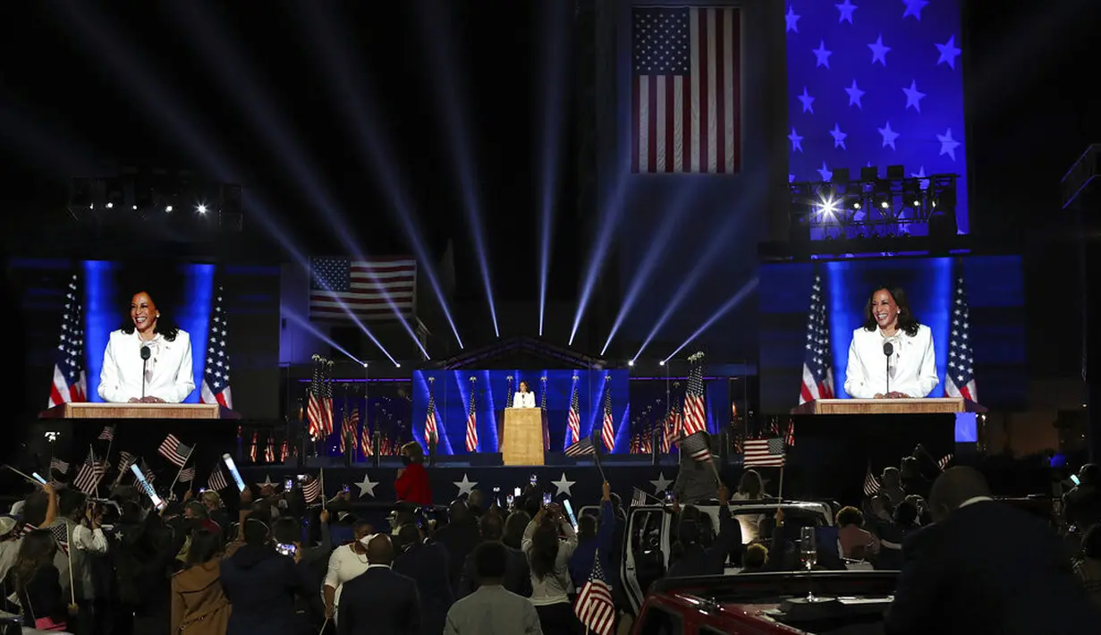 Wakil Presiden terpilih Kamala Harris menyampaikan pidato kemenangan Pilpres AS 2020 di Wilmington, Delaware, Amerika Serikat, Sabtu (7/11/2020). Joe Biden dan Kamala Harris memenangkan Pilpres AS 2020. (/Pool via AP)
