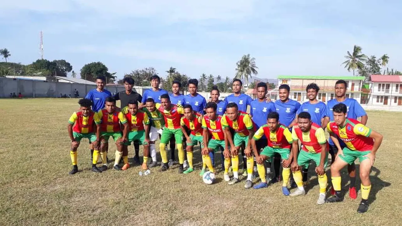 DIT FC, Lalenok United