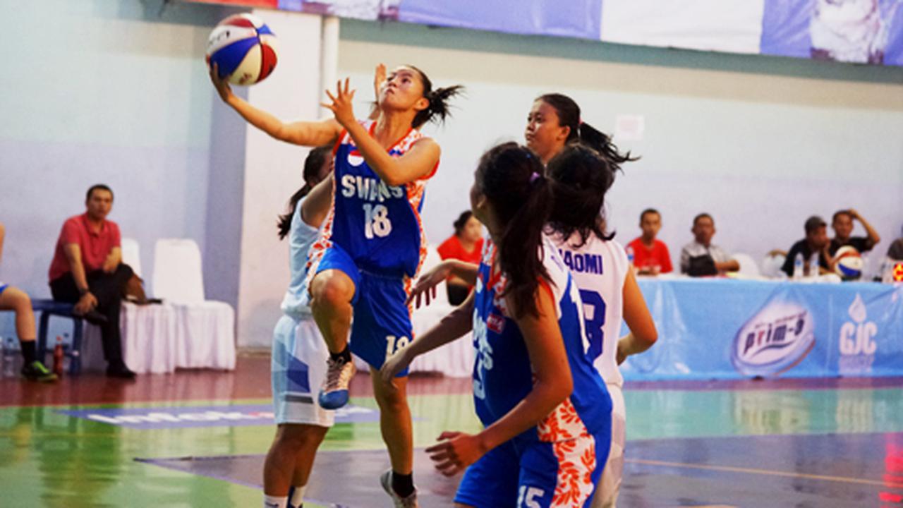 Perbanas vs Universitas Esa Unggul