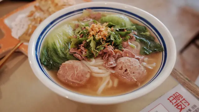 Mie ayam (sumber: Unsplash)