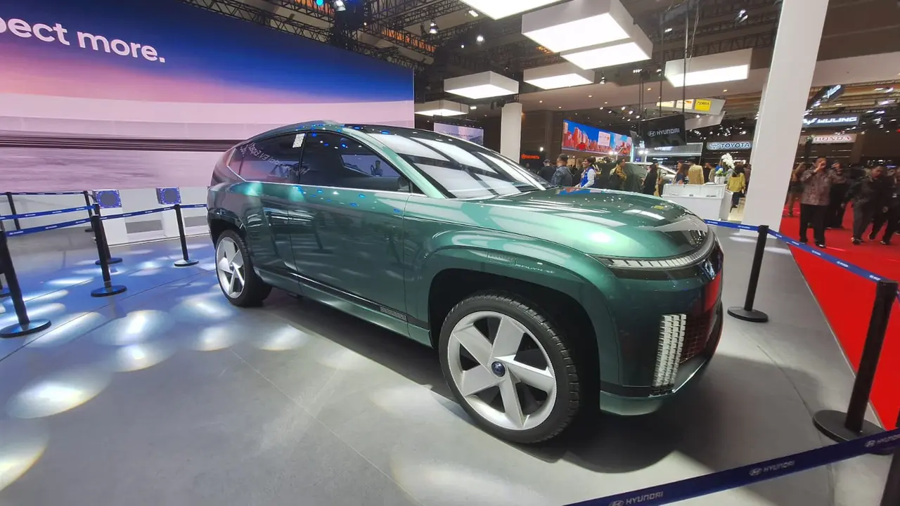 Konsep Mobil Listrik 7 Penumpang Hyundai Pamer Diri di IIMS 2024 (Arief A/Liputan6.com)