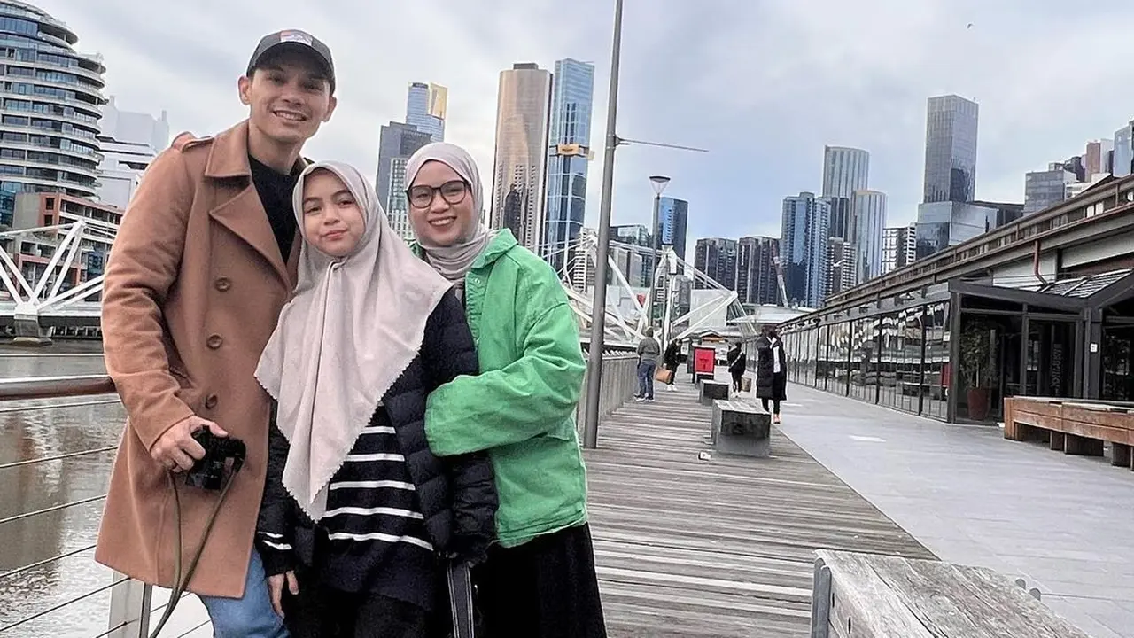 Penampilan Sienna Anak Marshanda Dibalut Kerudung