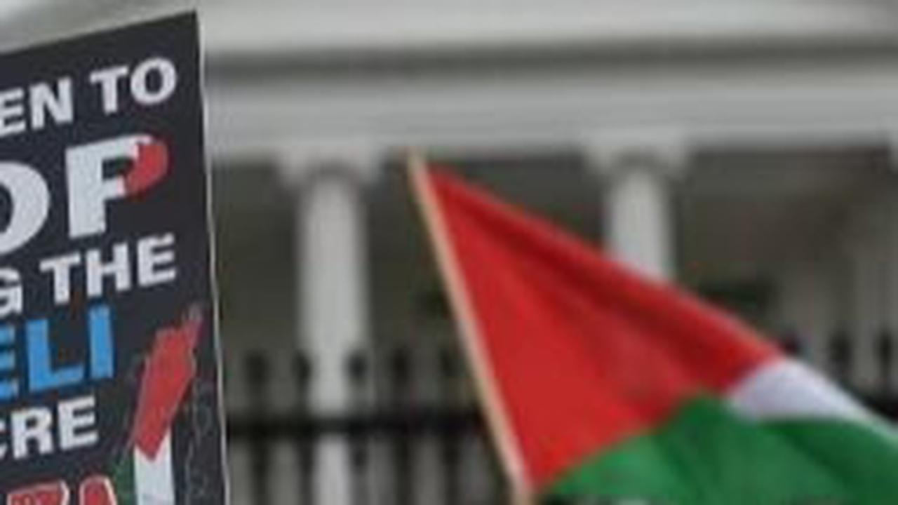 VIDEO Pagar Gedung Putih Bergoyang Digedor Ribuan Demonstran Pro Palestina