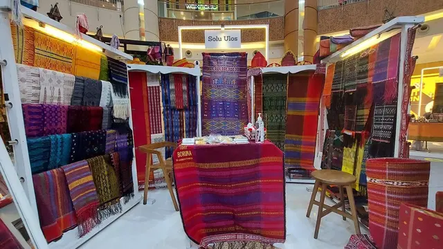 Kemenparekraf gelar pekan raya produk kreatif dan kuliner Sumatera Utara bertajuk Beli Kreatif Danau Toba (BKDT) dan Pesona Kuliner Danau Toba (PKDT) di Summarecon Mall Serpong (SMS).