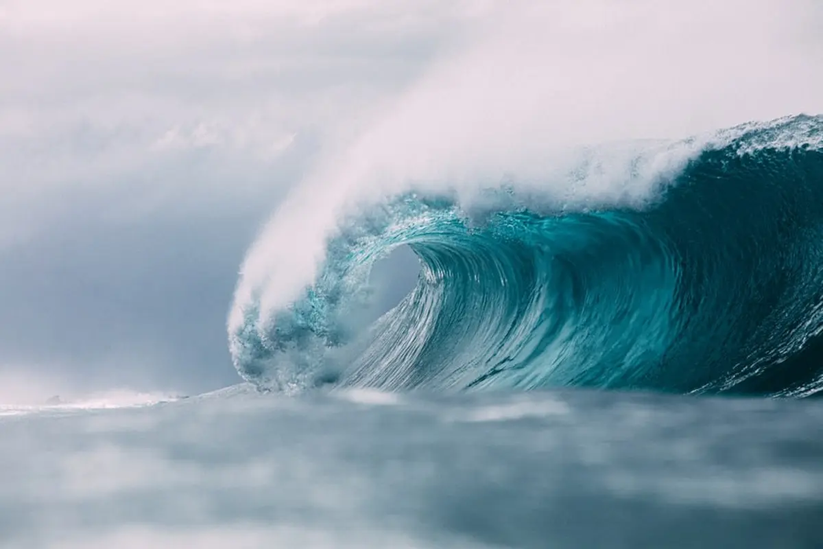 Arti Mimpi Melihat Tsunami Berdasarkan Tekanan Bencananya