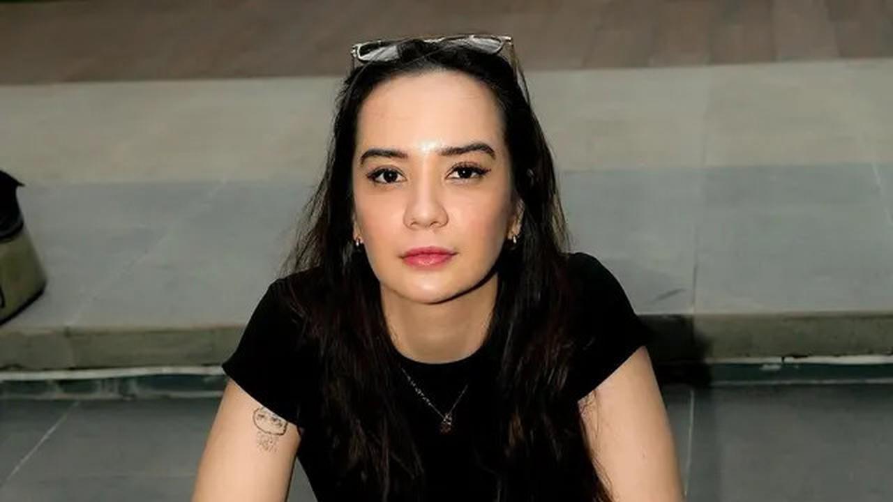 7 Potret Terbaru Putri Anne, Ungkap Alasan Lepas Hijab