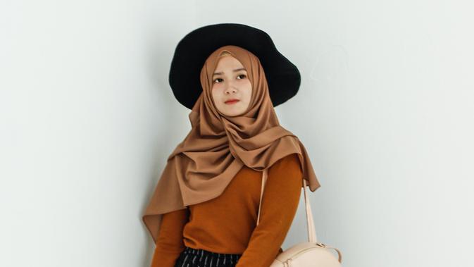 Berjilbab (Sumber: Pexels)