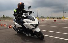 Kenali Fitur Honda Vario 160 bikini berkendara praktis dan nyaman.