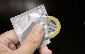 Alat kontrasepsi (kondom) yang dibagikan Dinas Kesehatan Pohuwato (Istimewa)