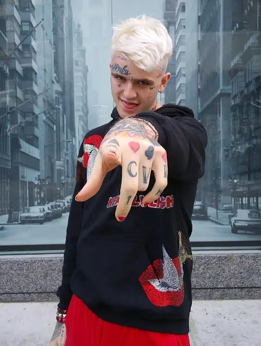 Mencampur dua obat tersebut bisa menyebabkan efek samping yang sangat fatal dari mulai gangguan pernapasan hiingga koma. (instagram/lilpeep)