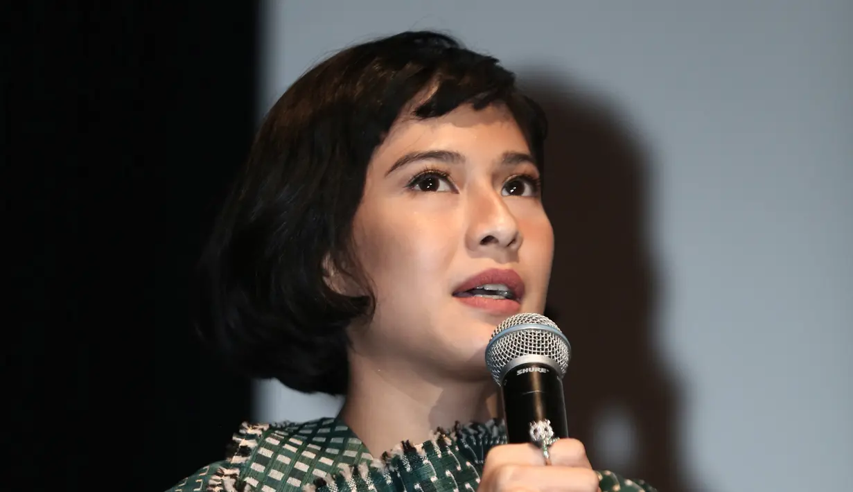 "Seiring berjalannya waktu, mencoba dipaksakan jadi Kartini yang bukan umur gue. Pastinya bersyukur banget dapat kesempatan peran Kartini," ucap perempuan 34 tahun itu. (Galih W. Satria/Bintang.com)