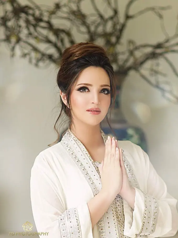 [Bintang] Nia Ramadhani