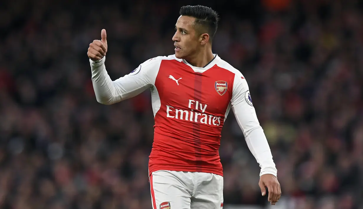 6. Alexis Sanchez – Pemain berjuluk El Nino Maravilla ini pernah dilatih Guardiola di Barcelona pada 2011-2014. Meski sempat dikabarkan akan reuni dengan Pep di Manchester City, pria Cile itu malah merapat ke Old Trafford. (EPA/Will Oliver)