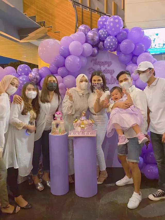 Momen DJ Katty Butterfly Rayakan Ulang Tahun Anak, Banjir Hadiah. (Sumber: Instagram/dj_kattybutterfly36)