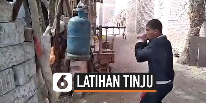 VIDEO: Ekstrem, Petinju Gunakan Tabung Gas 12 Kg Untuk Berlatih