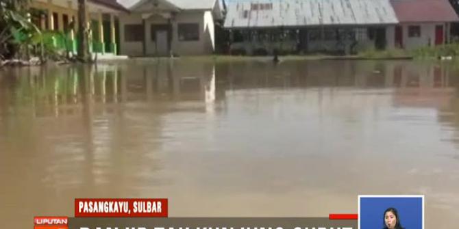 Banjir Pasangkayu Belum Surut, Persiapan UN Siswa SD Kalindu Terganggu