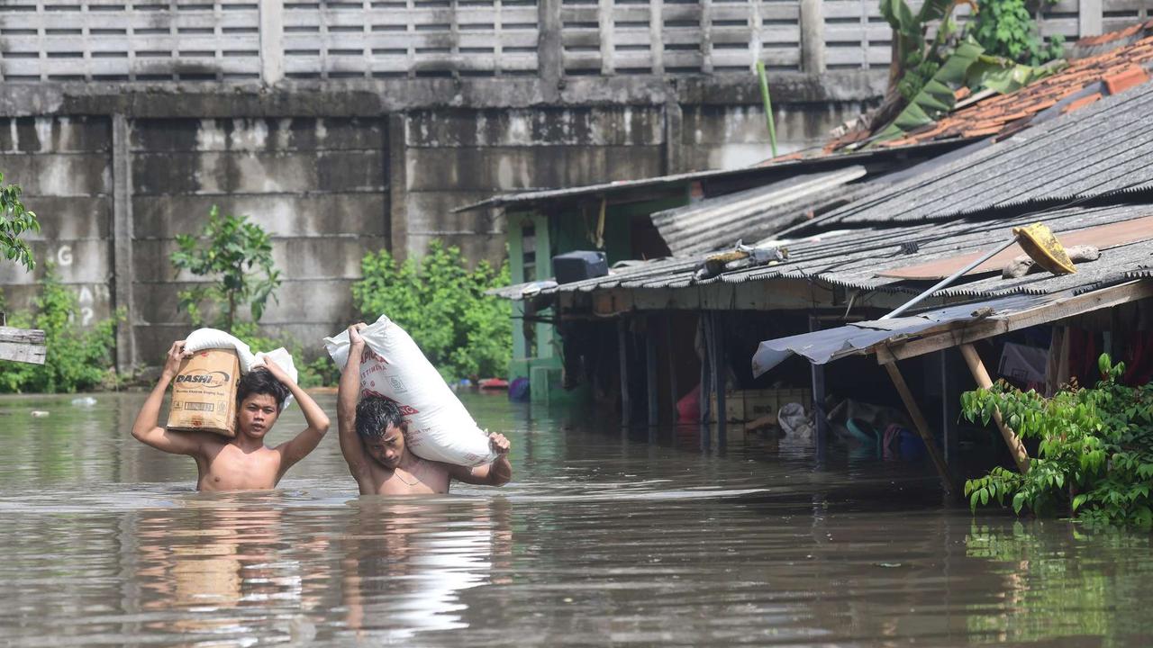 Banjir rendam permukiman di Cipondoh Tangerang