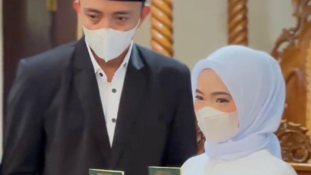 pernikahan sedih