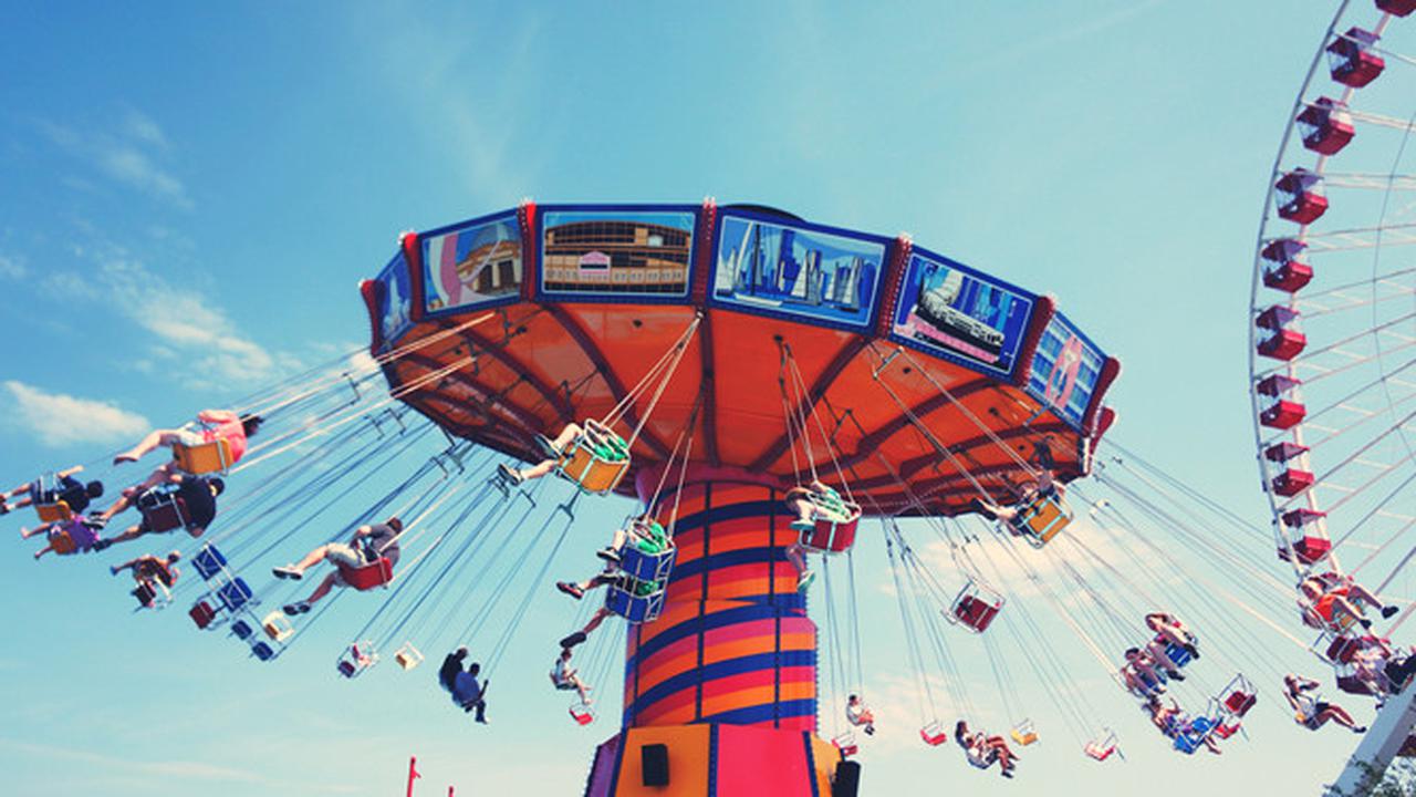 Ilustrasi theme park