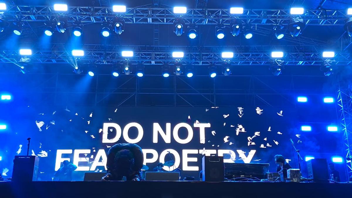 Tangis Hindia Pecah di KLBB Festival 2026, Tribute untuk Qwang Menutup Hari dengan Haru