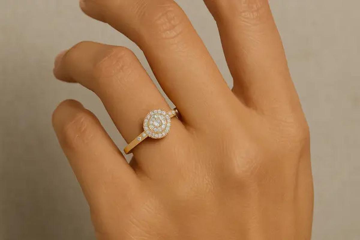 7 Model Cincin Emas yang Terlihat Simpel Tapi Bikin Tangan Terlihat Cantik dan Mewah