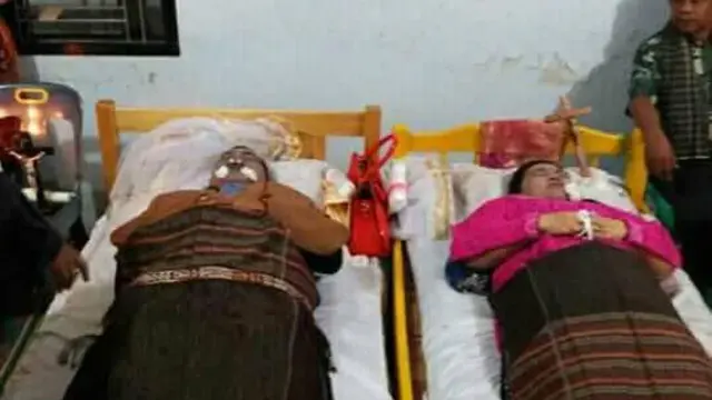 [Bintang] Mengharukan, Pria Ini Meninggal saat Memeluk Jenazah Sang Istri