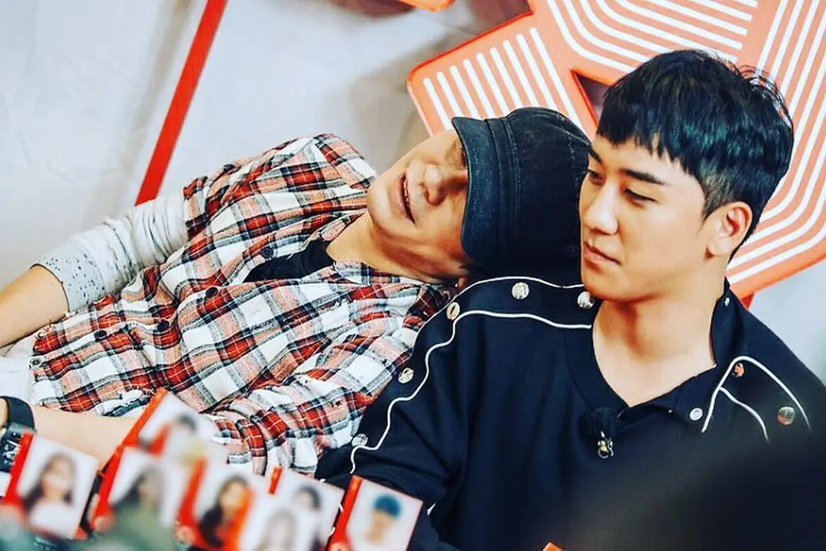 Seungri dan Yang Hyun Suk (Instagram/ seungriseyo - https://www.instagram.com/p/Bans0yTAV-y/)