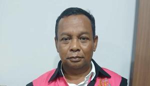 Kepala Kejaksaan Negeri (Kajari) Bangka Tengah, Padeli (P) menjadi tersangka dalam kasus dugaan pidana penerimaan uang sebesar Rp 840 juta terkait penanganan perkara Badan Amil Zakat Nasional (BAZNAS). Dia terlibat saat periode menjabat sebagai Kajari Enrekang. (Foto: Kejagung)