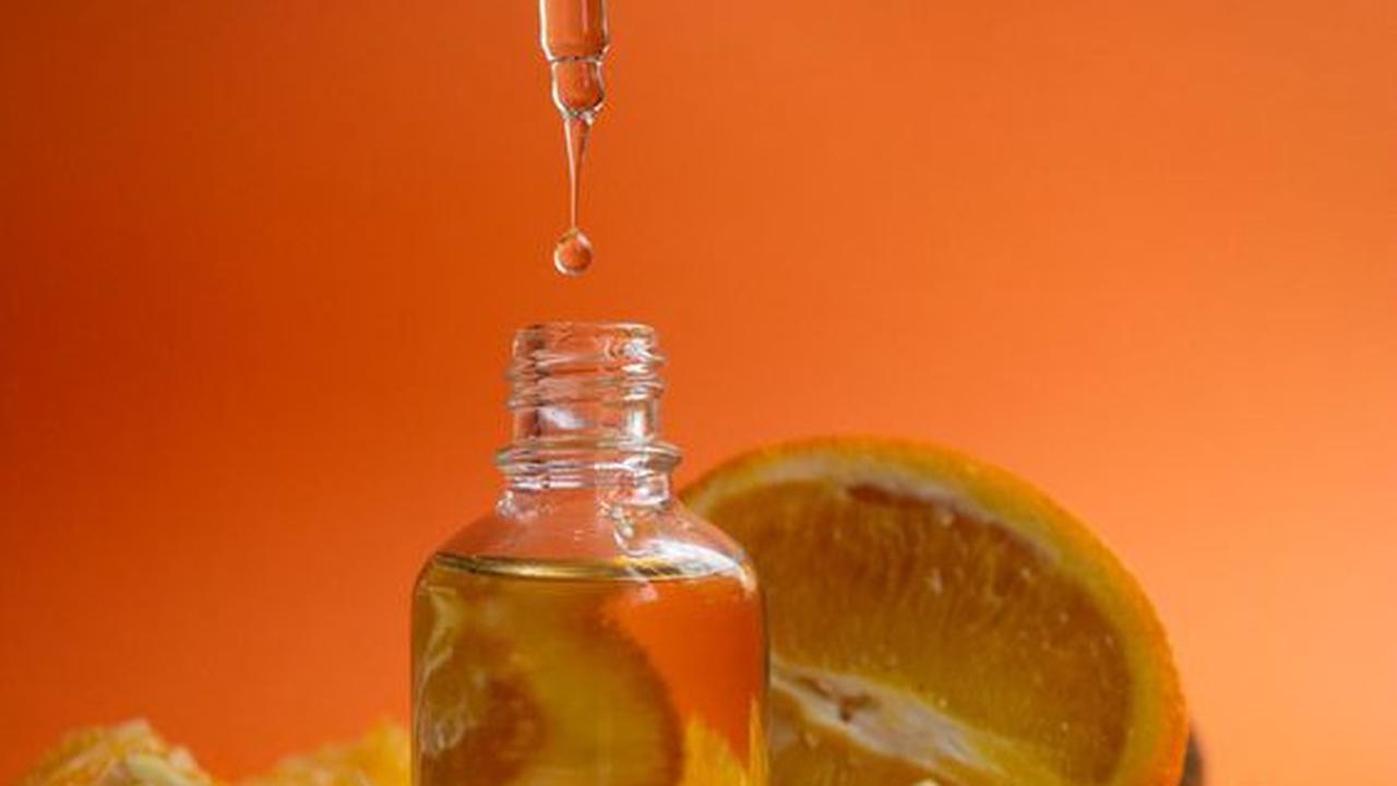 Ilustrasi Skincare dengan Kandungan Vitamin C (©Pinterest)