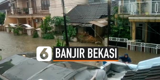 VIDEO: Banjir, Sejumlah Mobil di Perumahan Bekasi Nyaris Tenggelam
